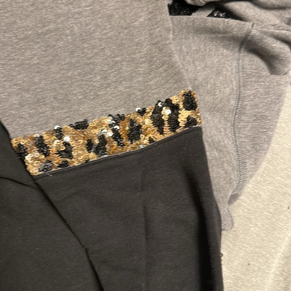 Bling leopard hoodie rare - Picture 3 of 4
